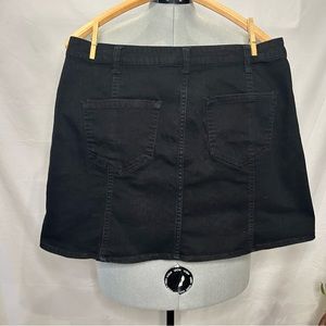 Faded Glory, black, button down skirt, 17in lengths, back pockets, size 12